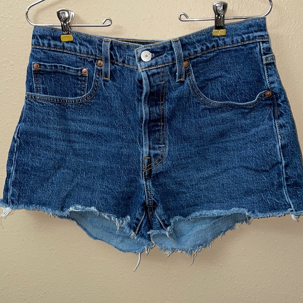 Women’s, Levi’s shorts, size 30.